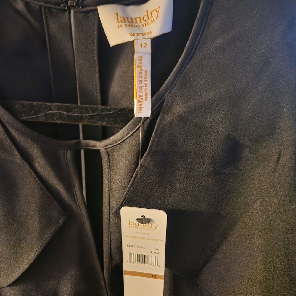 Laundry By Shelli Segal Elegant Black Cold Shoulder Top - Picture 6 of 14